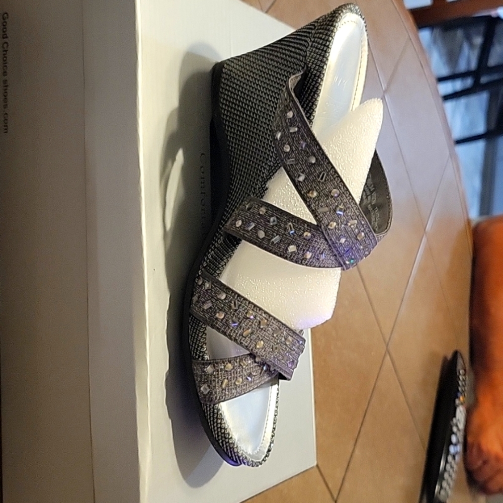 Good shoes almost new